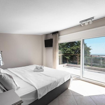 Breathtaking Villa, Nilie Hospitality Mgmt Possidi Bagian luar foto