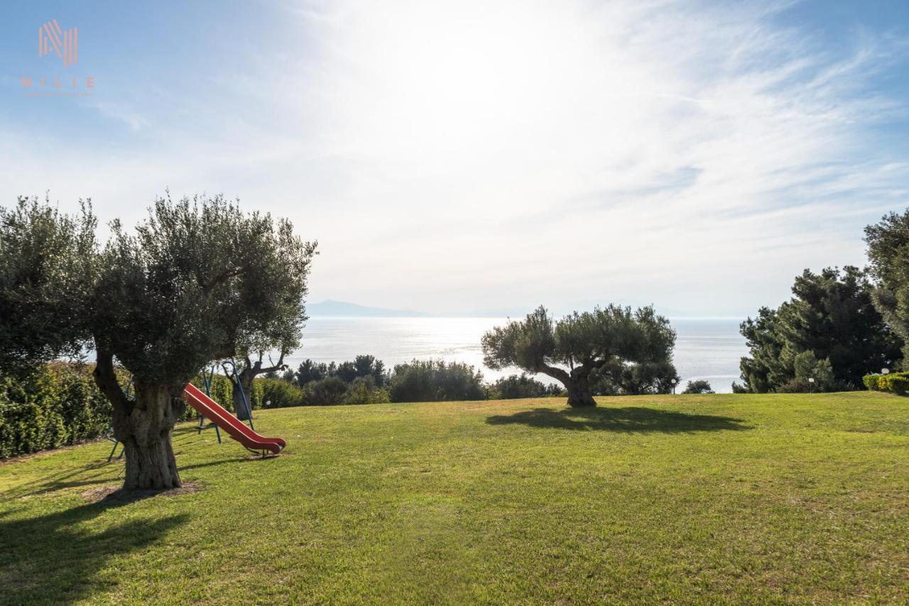Breathtaking Villa, Nilie Hospitality Mgmt Possidi Bagian luar foto